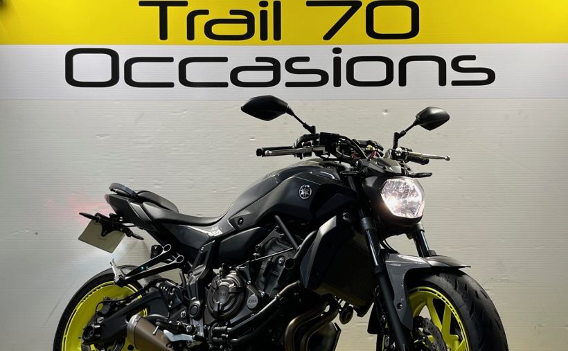YAMAHA MT-07 0