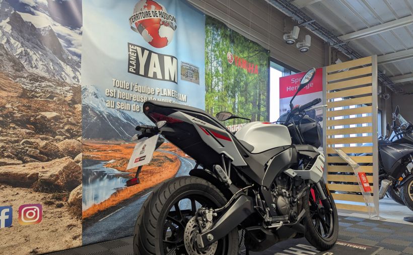 APRILIA TUONO 125 ABS 2