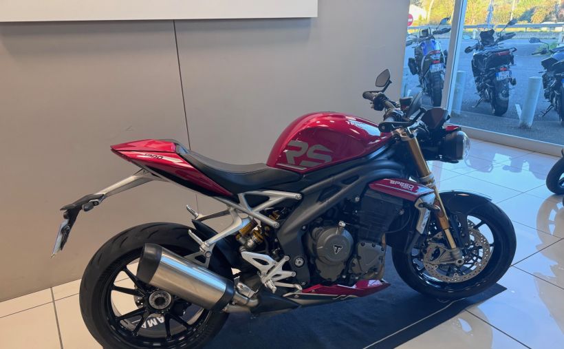 TRIUMPH SPEED TRIPLE 1200 RS 20