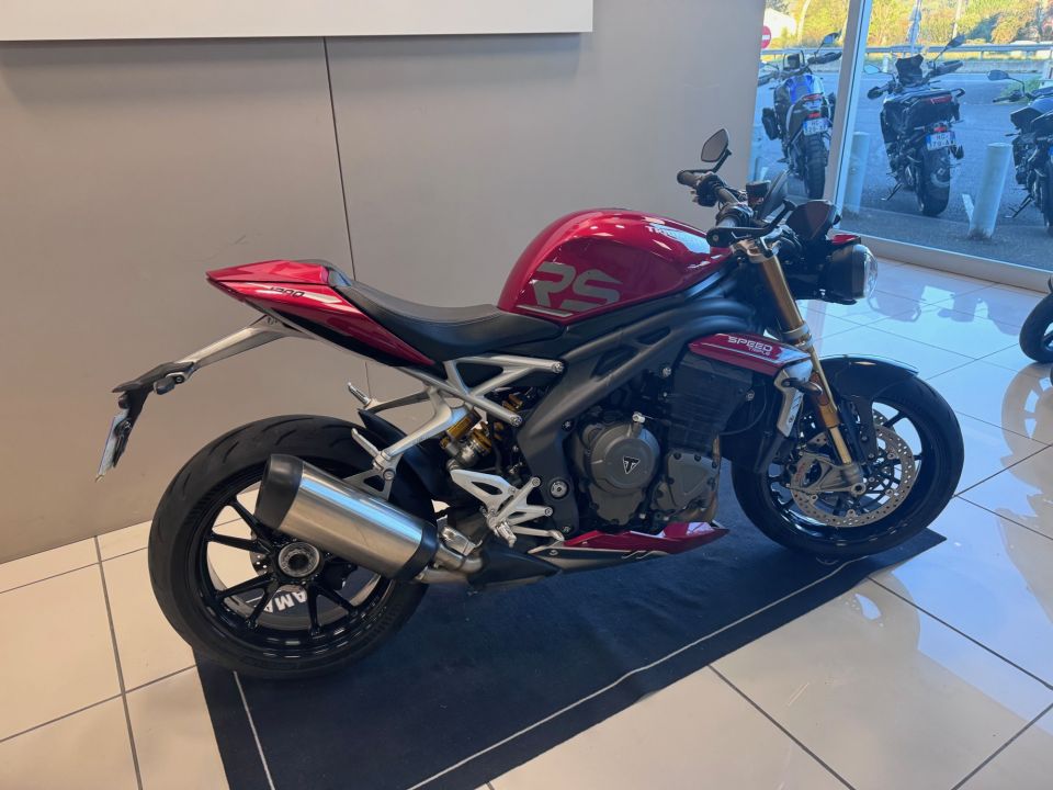 TRIUMPH SPEED TRIPLE 1200 RS 20