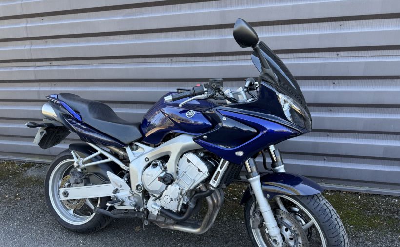 YAMAHA FZ6 600 FAZER 1