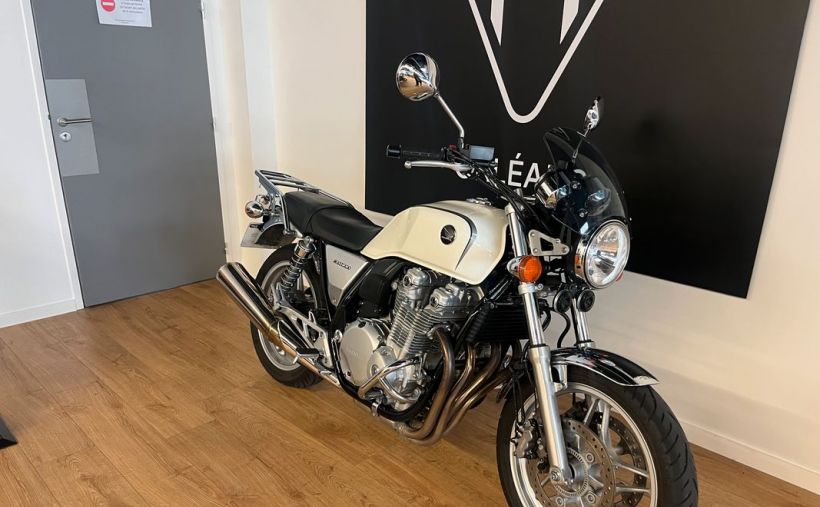 HONDA CB 1100 3