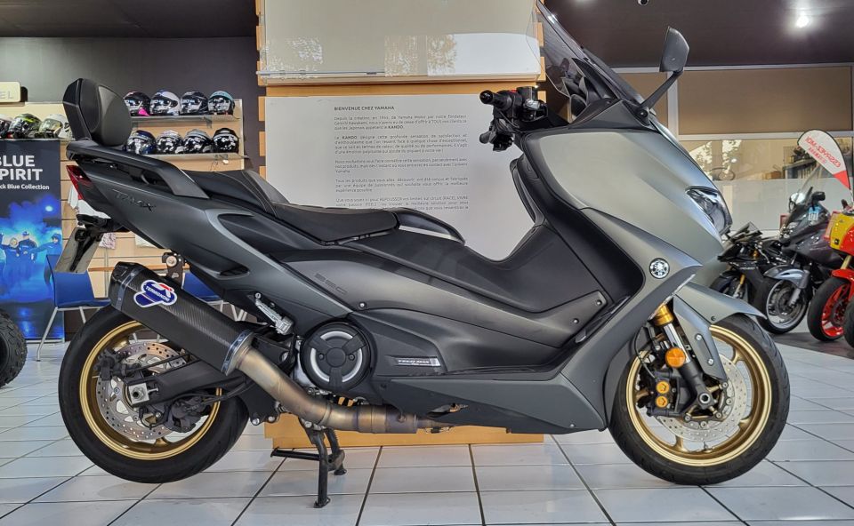 YAMAHA XP T-MAX 560 TECH MAX 2