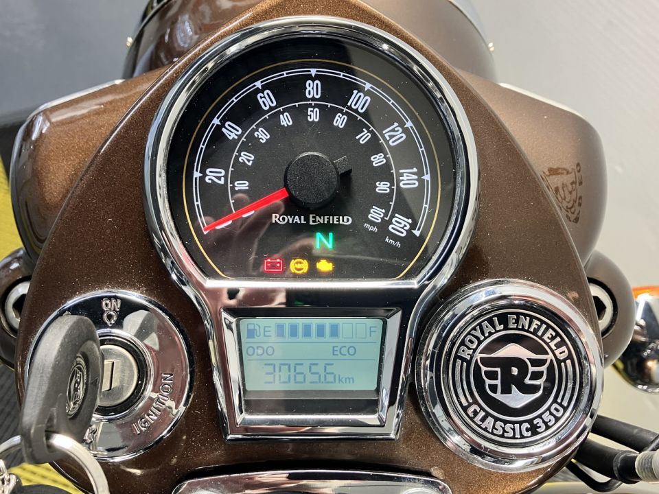 ROYAL ENFIELD CLASSIC 12