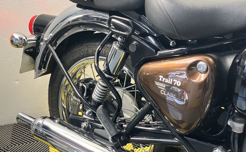 ROYAL ENFIELD CLASSIC 11
