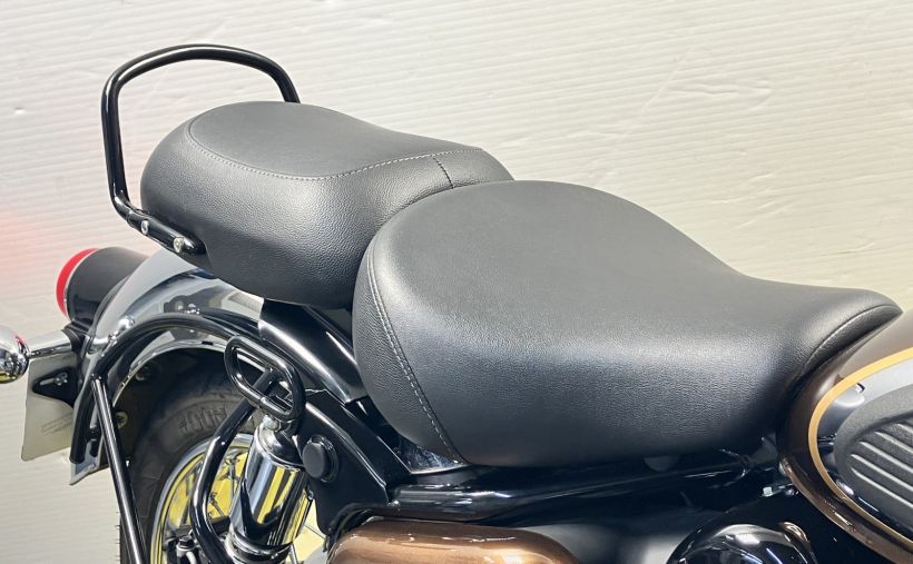ROYAL ENFIELD CLASSIC 12
