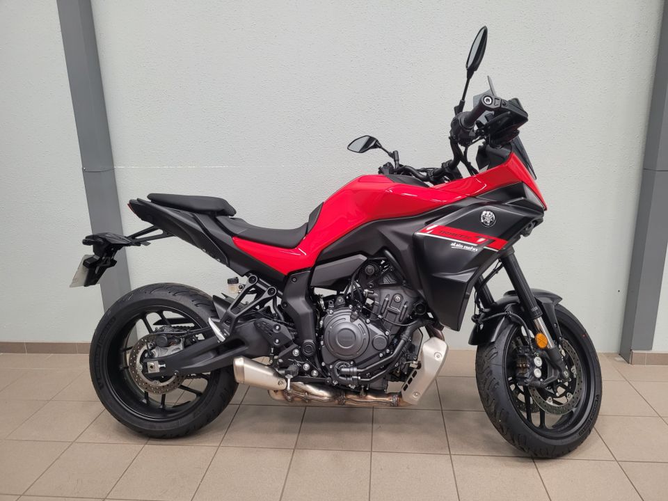 YAMAHA TRACER 7 35KW 9