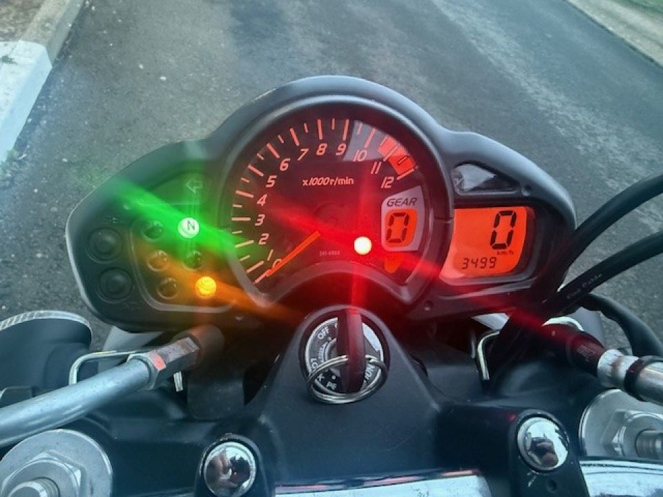 SUZUKI GLADIUS 650 ABS 26