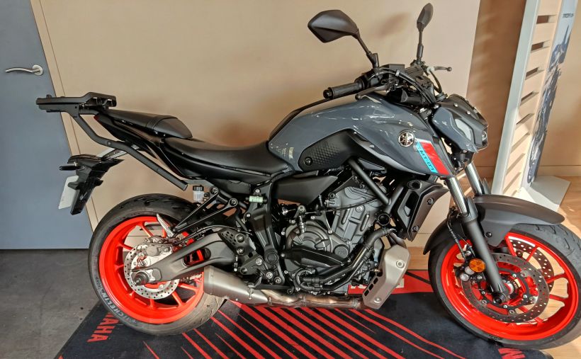 YAMAHA MT-07 0