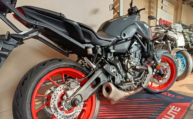 YAMAHA MT-07 2