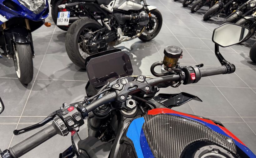 BMW M 1000R 2