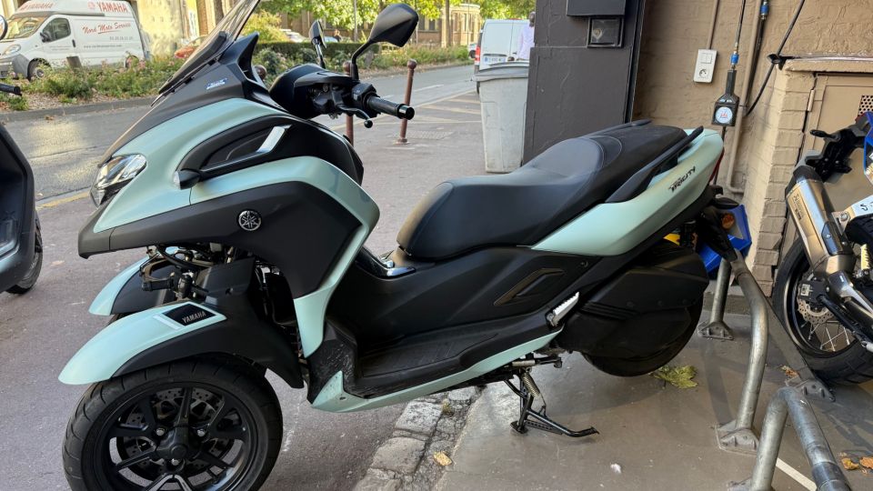 YAMAHA TRICITY 300 1