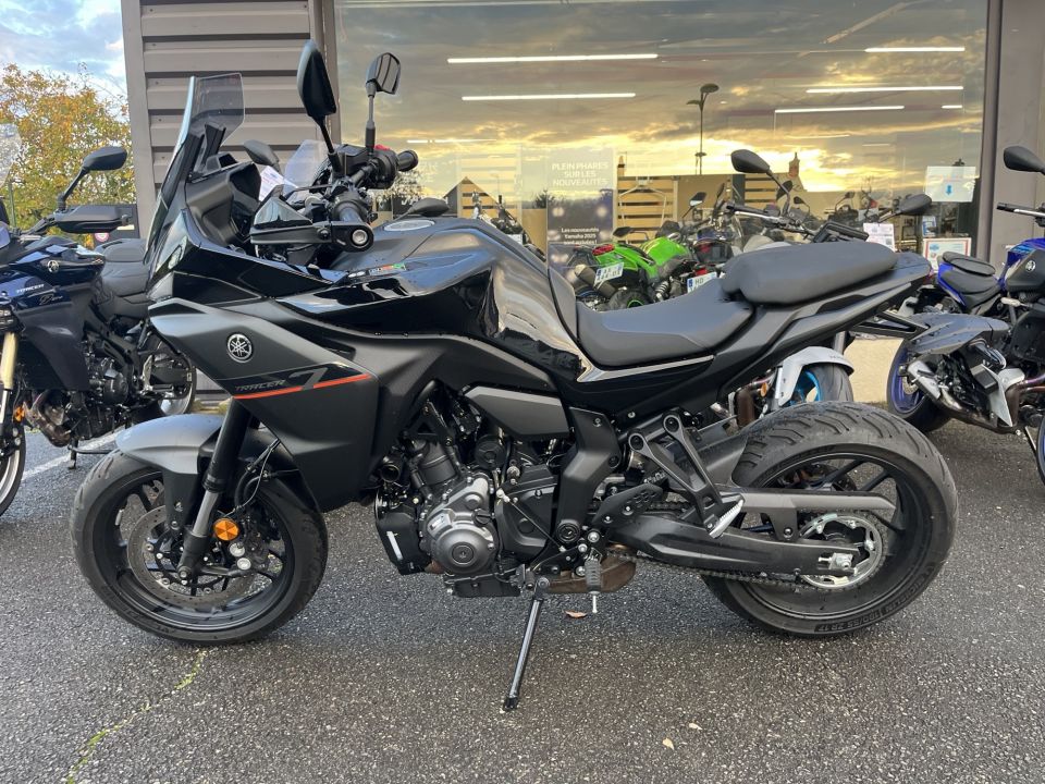 YAMAHA TRACER 7 3