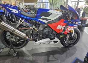 YAMAHA YZF 1000 R1 - 2018