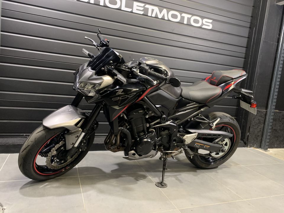 KAWASAKI Z 900 16