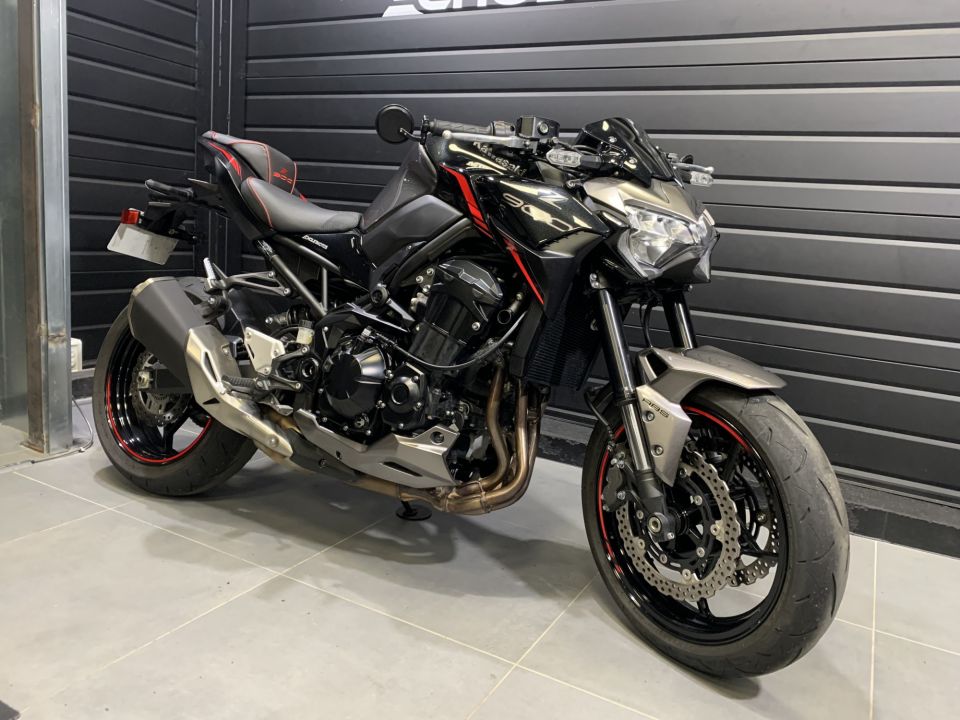 KAWASAKI Z 900 8
