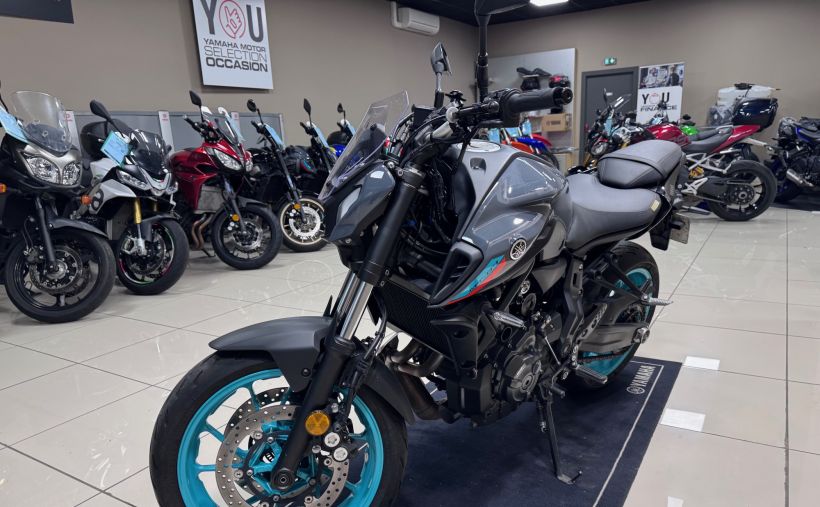 YAMAHA MT-07 12