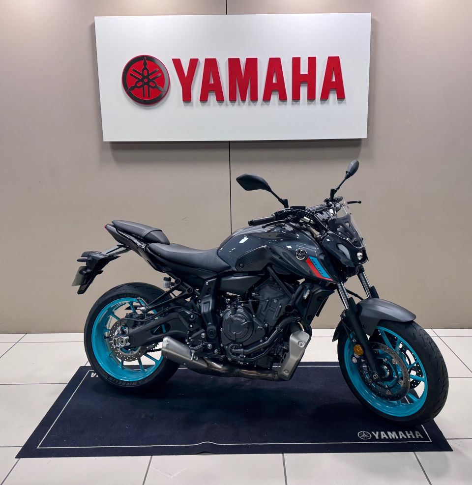 YAMAHA MT-07 0