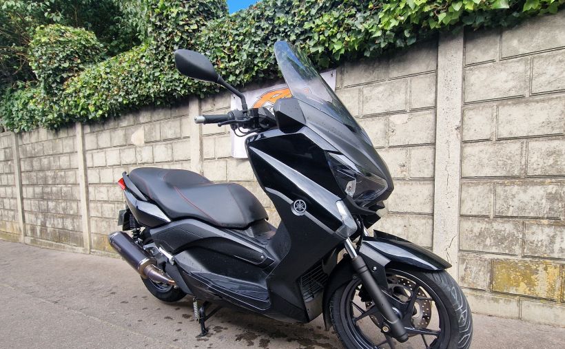 YAMAHA XMAX 125 1
