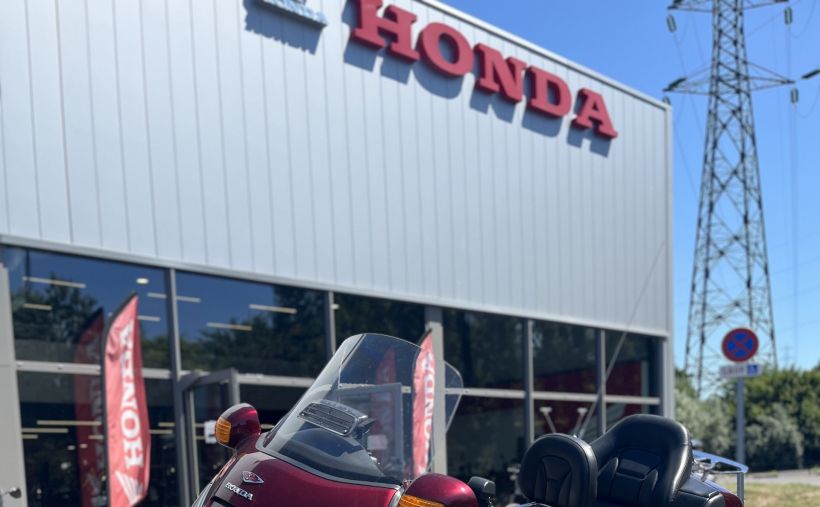 HONDA GL1800 GOLDWING 1