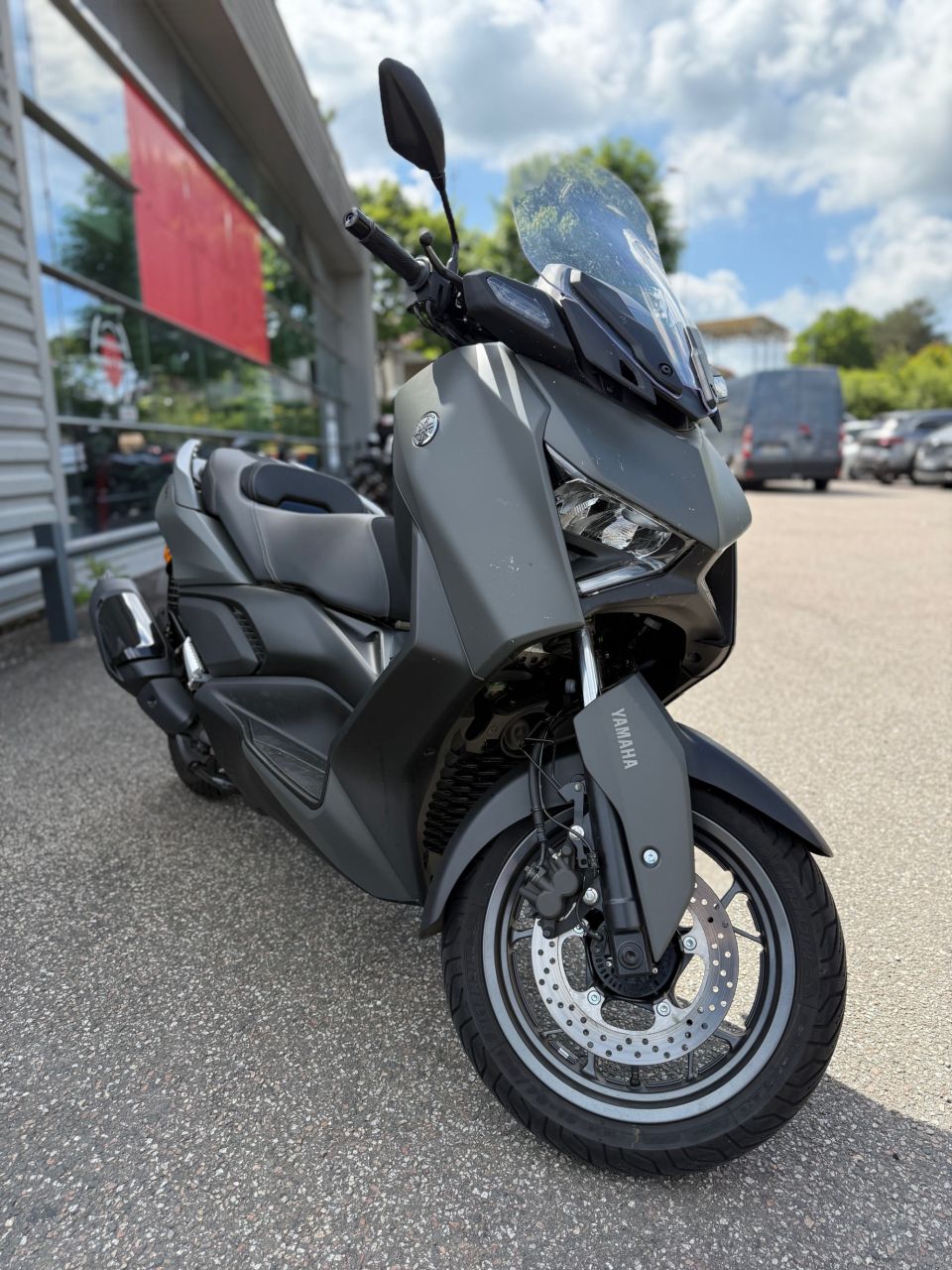 YAMAHA XMAX 300 4