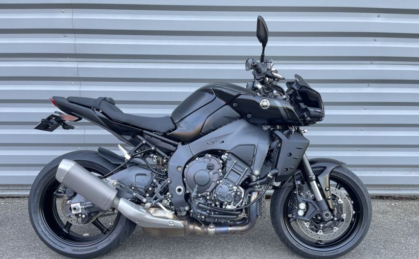 YAMAHA MT-10 8