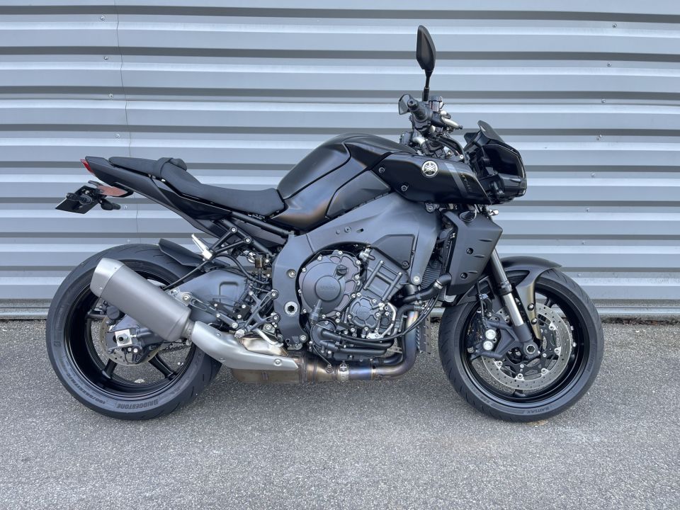YAMAHA MT-10 8