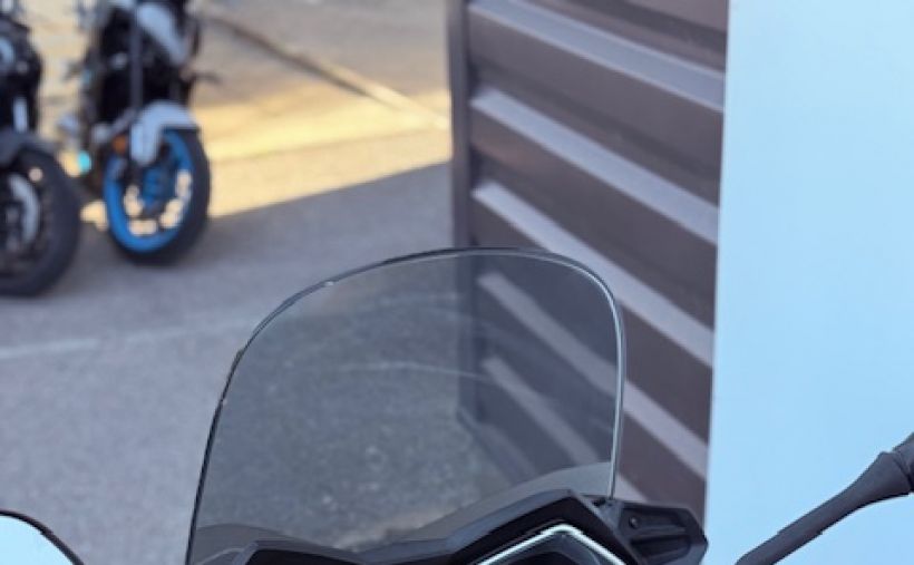 YAMAHA XMAX 125 7