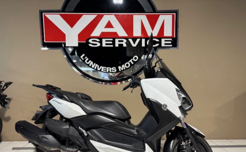 YAMAHA XMAX 400 1