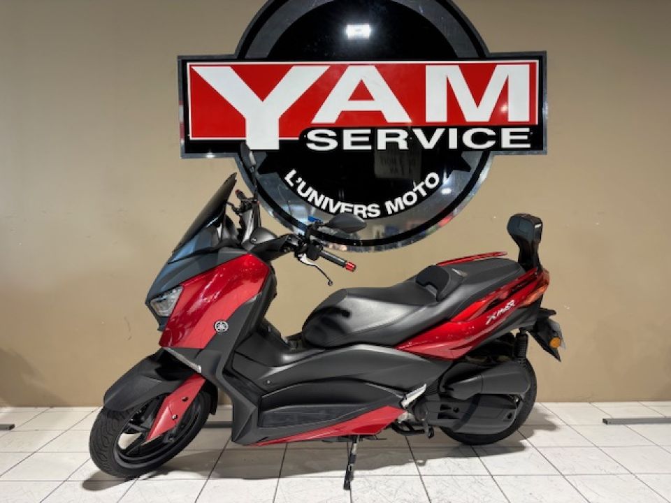 YAMAHA XMAX 125 1