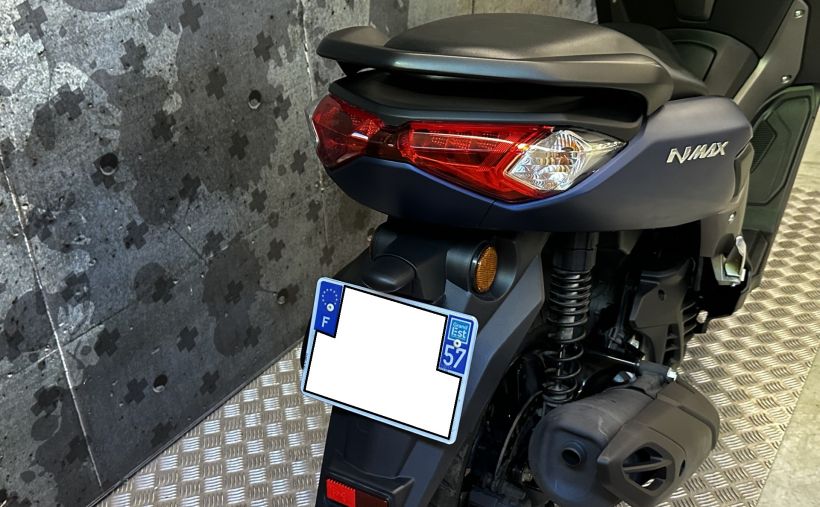 YAMAHA NMAX 125 18