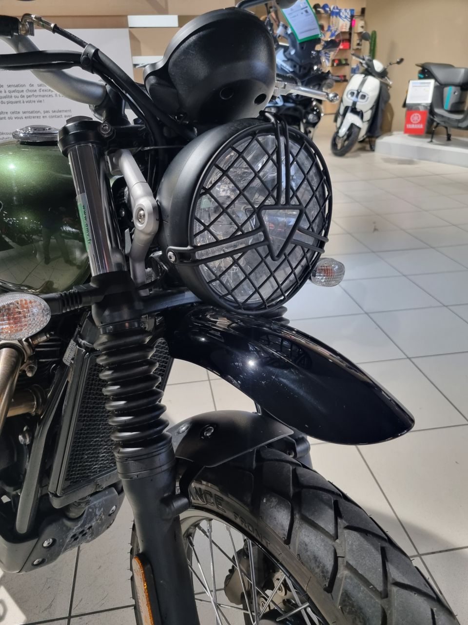 TRIUMPH SCRAMBLER 900 2