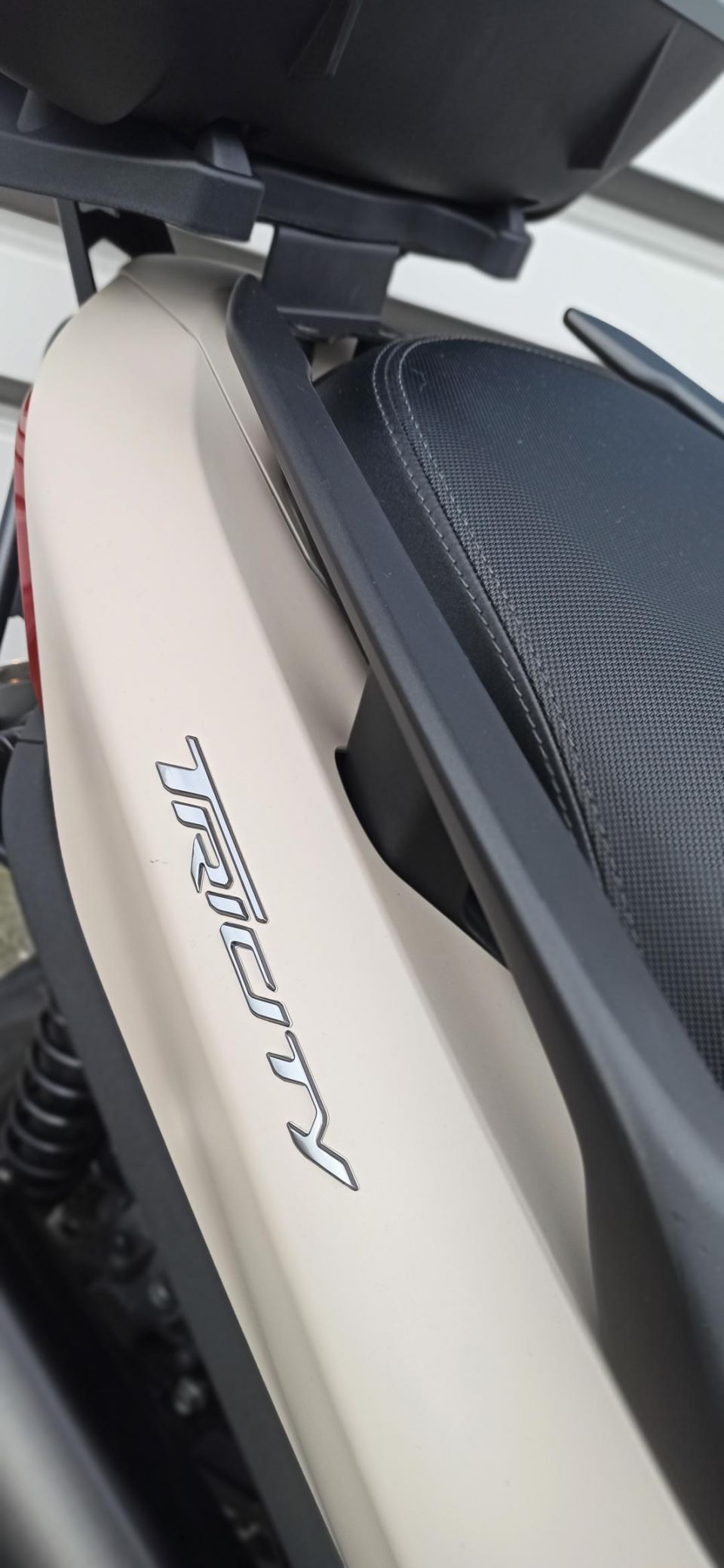 YAMAHA TRICITY 300 10