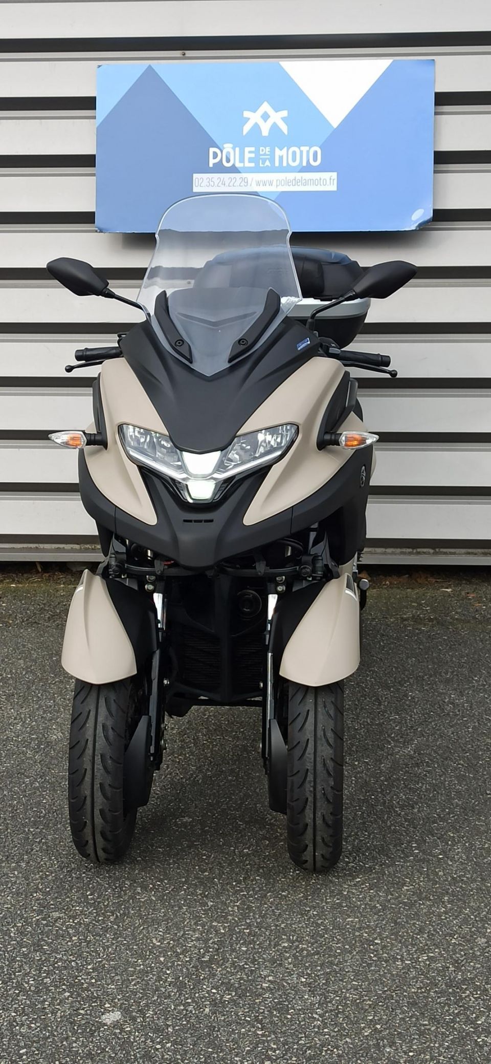 YAMAHA TRICITY 300 15