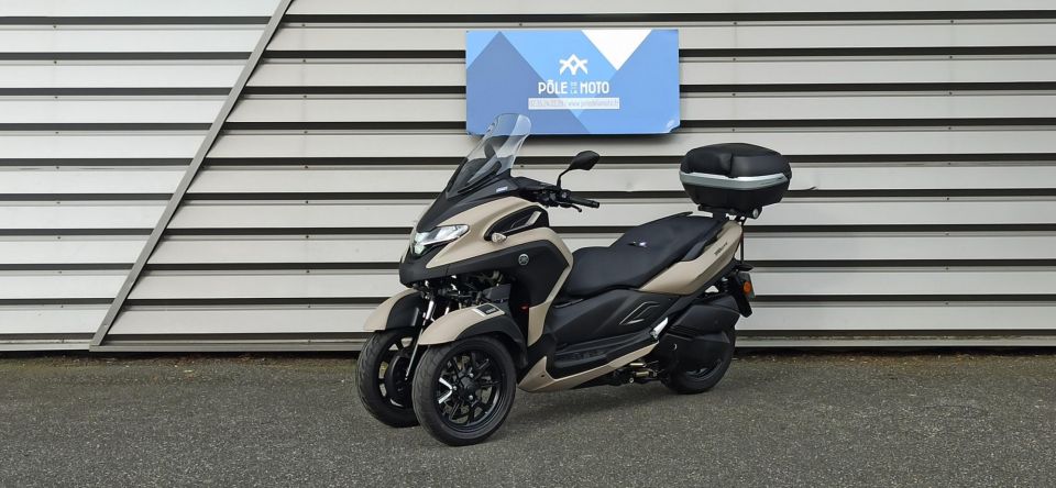 YAMAHA TRICITY 300 20