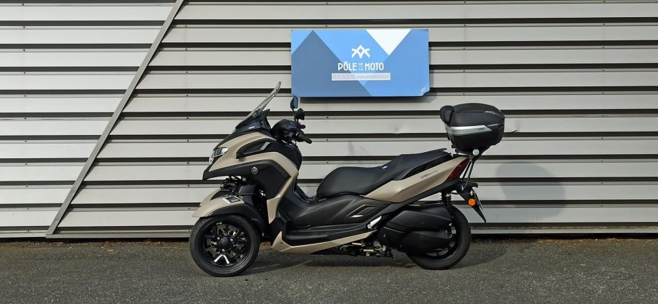 YAMAHA TRICITY 300 40