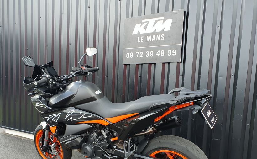 KTM 890 SMT 10