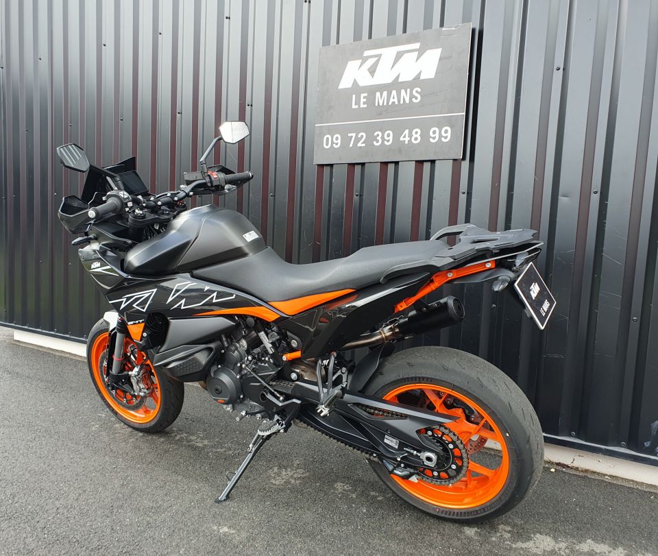 KTM 890 SMT 10