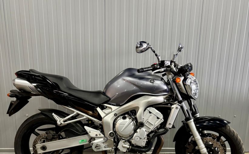 YAMAHA FZ6 (98CV) 0