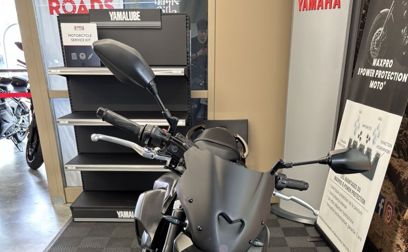 YAMAHA MT-07 3