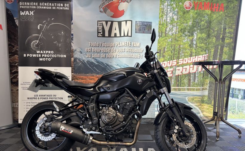 YAMAHA MT-07 0