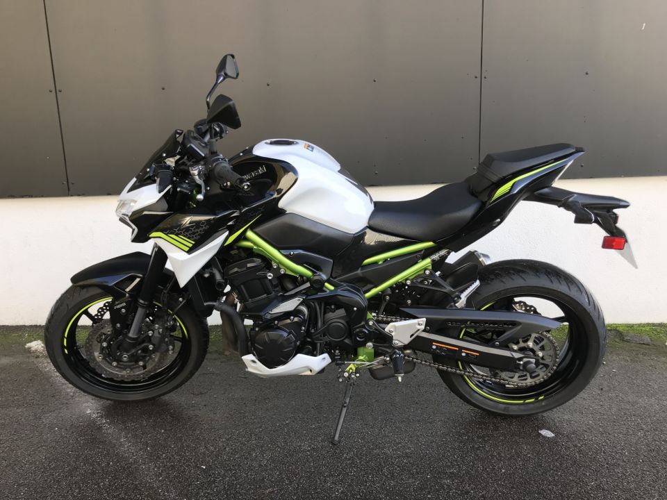 KAWASAKI Z 900 8