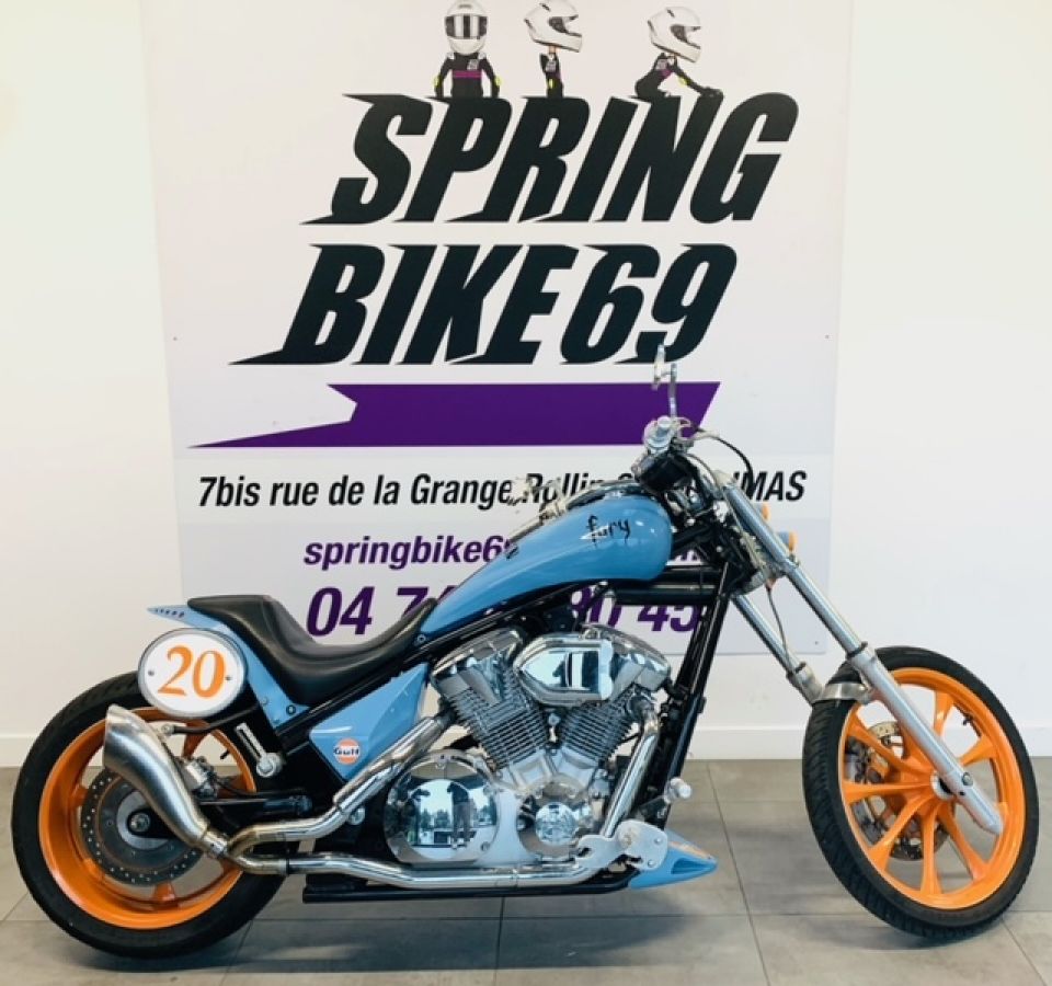 HONDA VT 1300 CX FURY 4