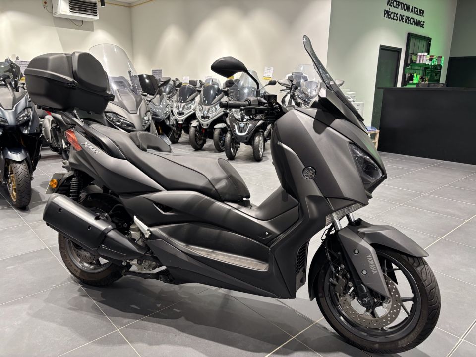 YAMAHA X-MAX 300 5