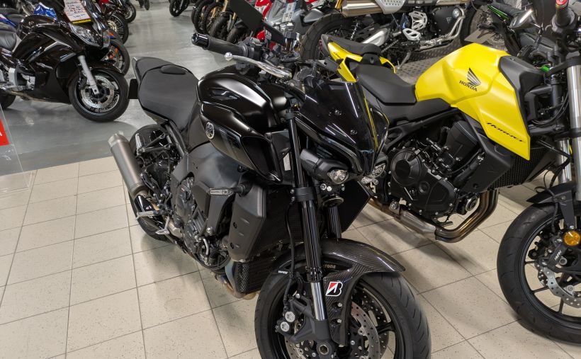 YAMAHA MT-10 30