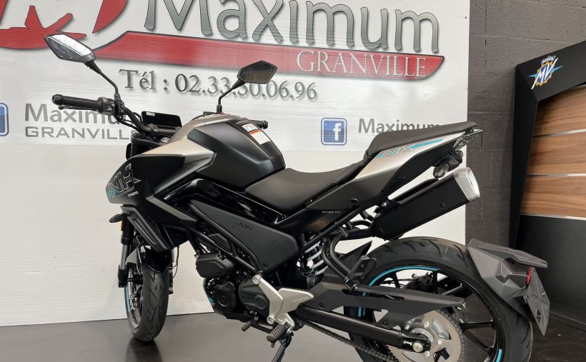 CF MOTO 125 NK 4