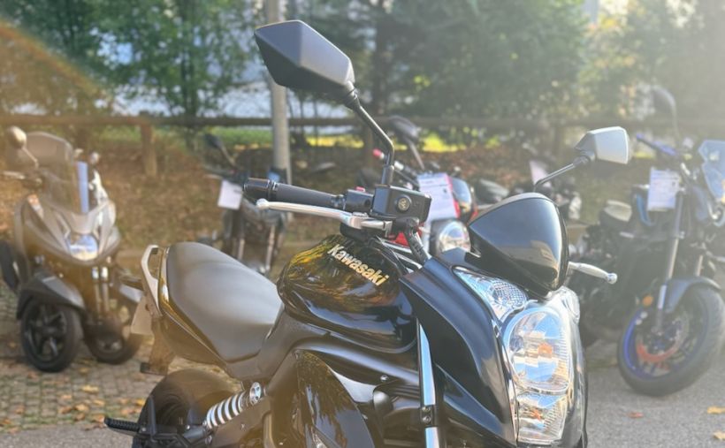 KAWASAKI ER-6 (47.5CV) 1