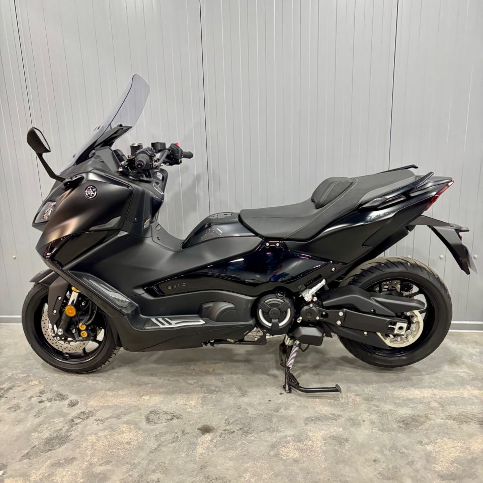 YAMAHA XP T-MAX 560 TECH MAX 9