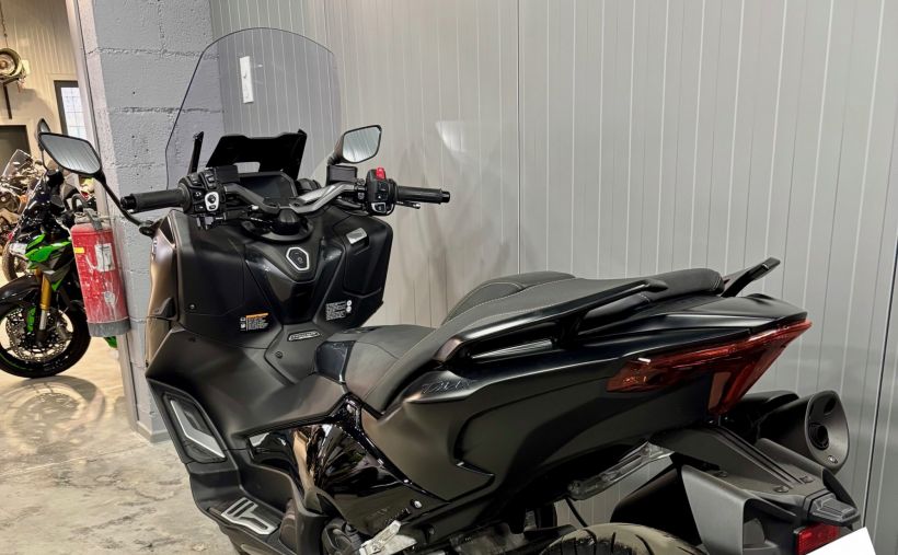 YAMAHA XP T-MAX 560 TECH MAX 5