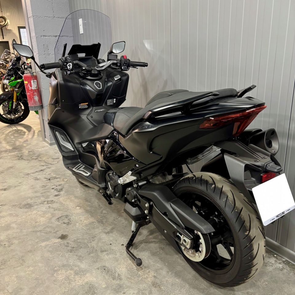 YAMAHA XP T-MAX 560 TECH MAX 15